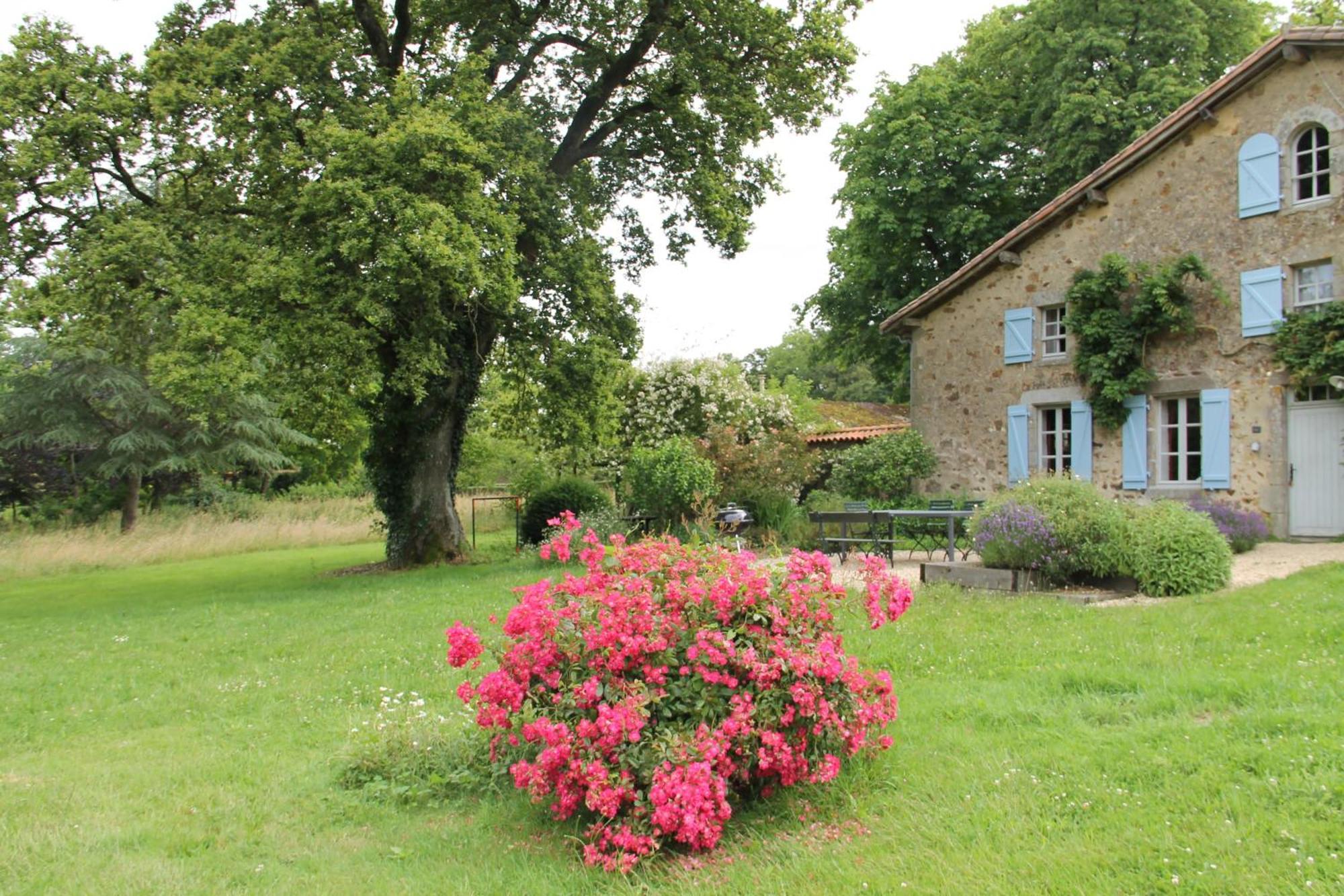 Domaine Des Roches Blanches Villa Le Pin  Exterior photo